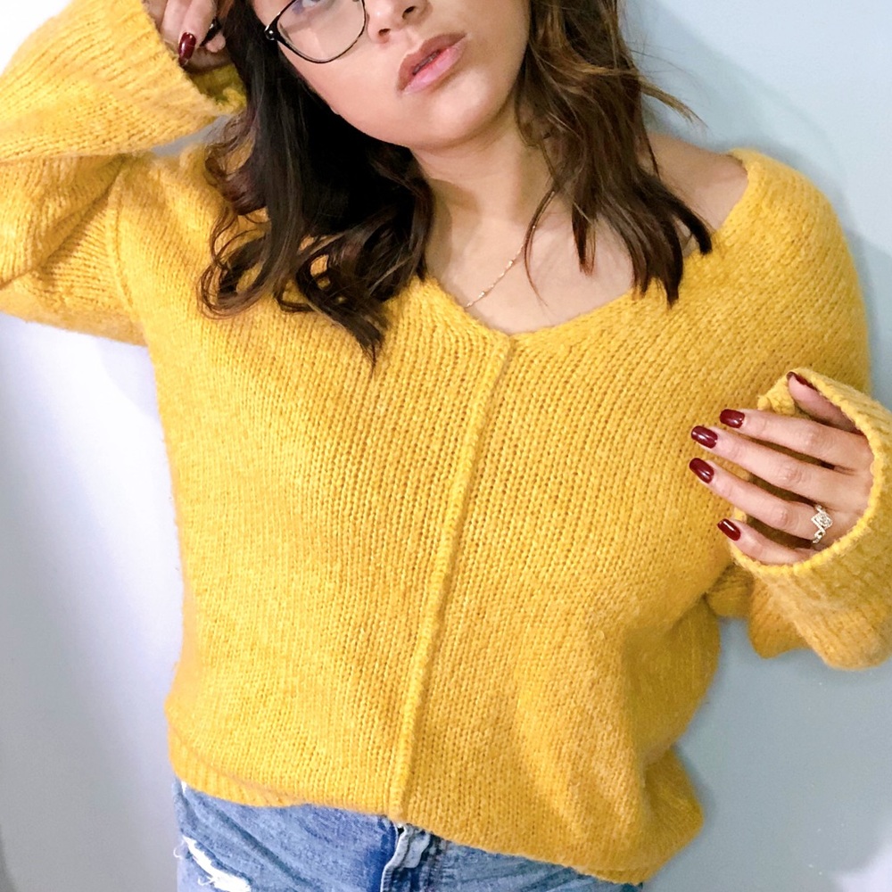 Oversized marigold hem & thread sweater